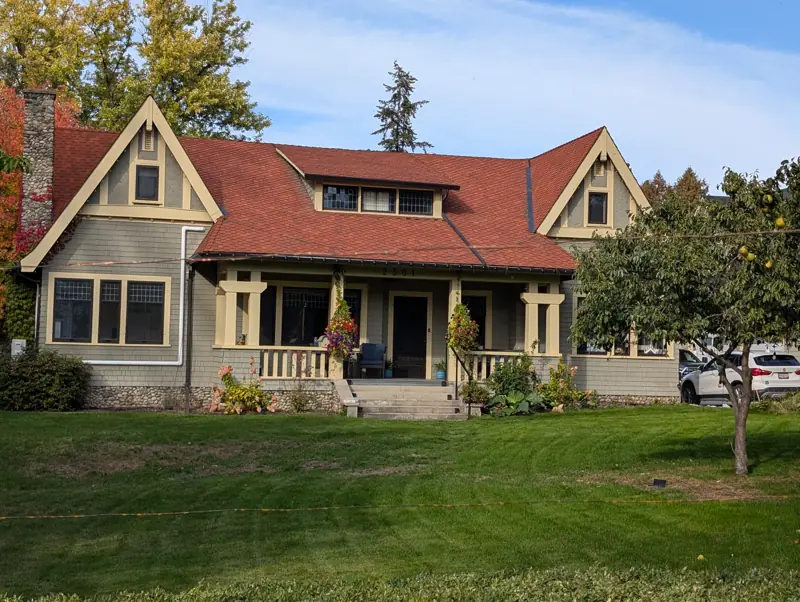 Urquhart House (1912), 2501 23rd Avenue
